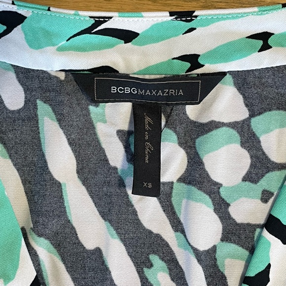 BCBGMaxAzria Green White Black Wrap Abstract Ruffle Dress - Picture 10 of 13